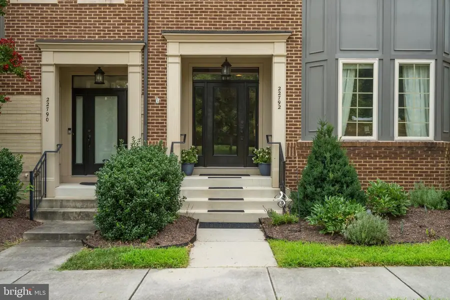 22792 Sagamore Sq, Brambleton, VA 20148 - #3
