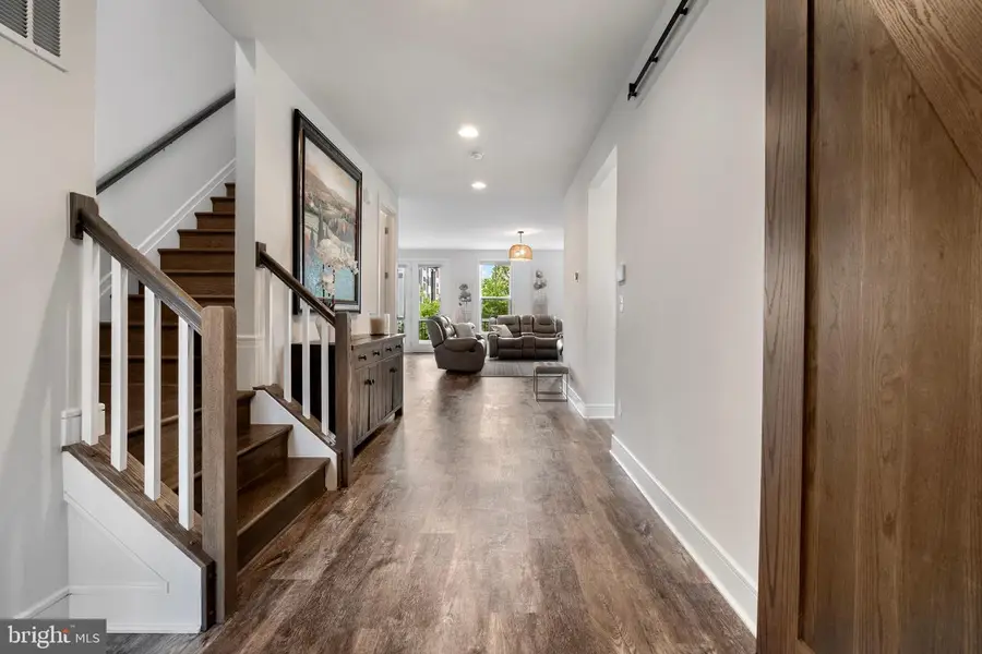 25439 Stribling Orchard Ct, Chantilly, VA 20152 - #3