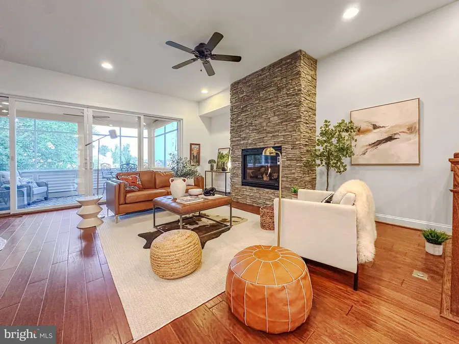 23448 Epperson Sq, Brambleton, VA 20148 - #2
