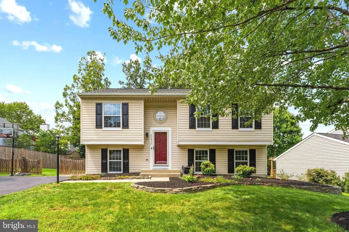42872 Pimlico Way, Ashburn, VA 20147 - #1