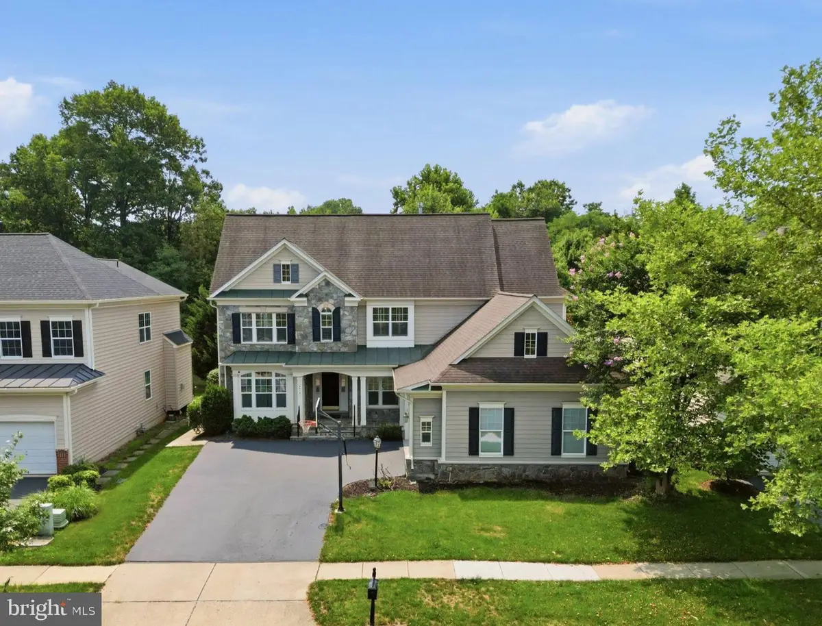 44121 Riverpoint Dr, Leesburg, VA 20176 - #1