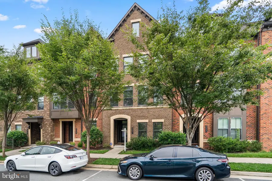 43451 Charitable St, Ashburn, VA 20148 - #2