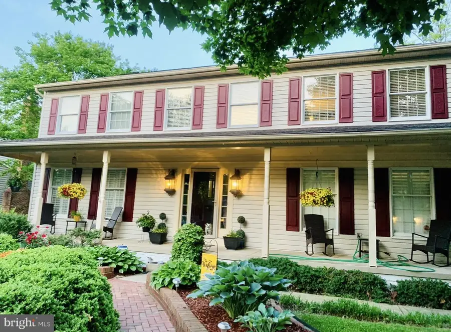 108 Briarwood Ct, Sterling, VA 20164 - #2