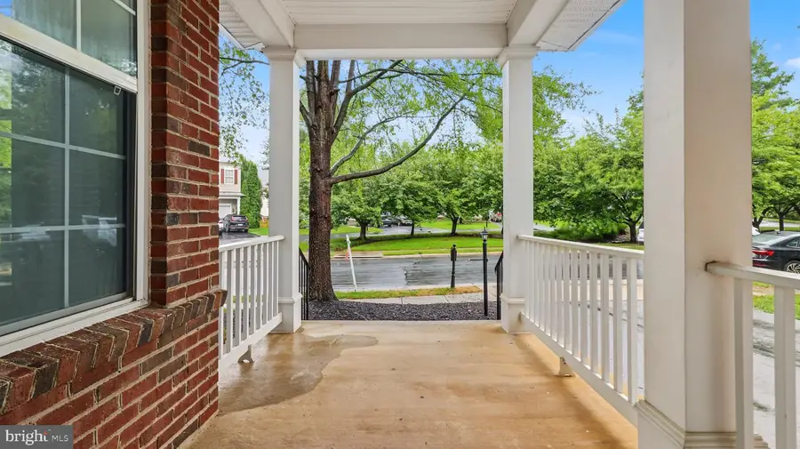 22891 Courtland Park Dr, Brambleton, VA 20148 - #3