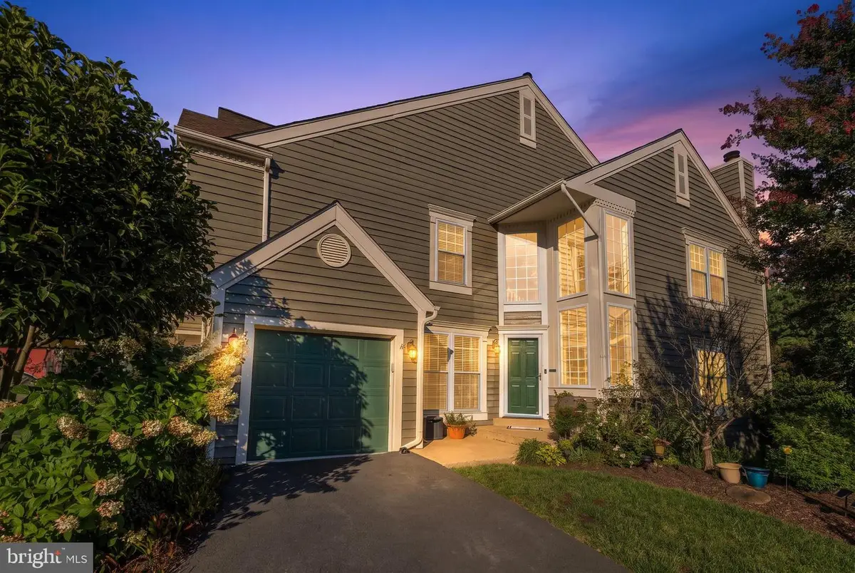 21178 Wildflower Sq, Ashburn, VA 20147 - #1