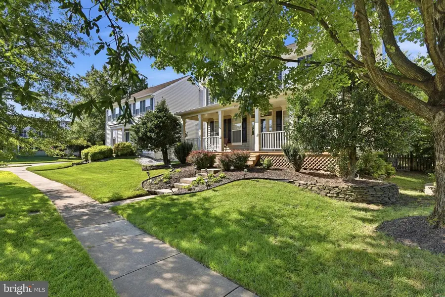 43253 Stonewall Pond St, Chantilly, VA 20152 - #3