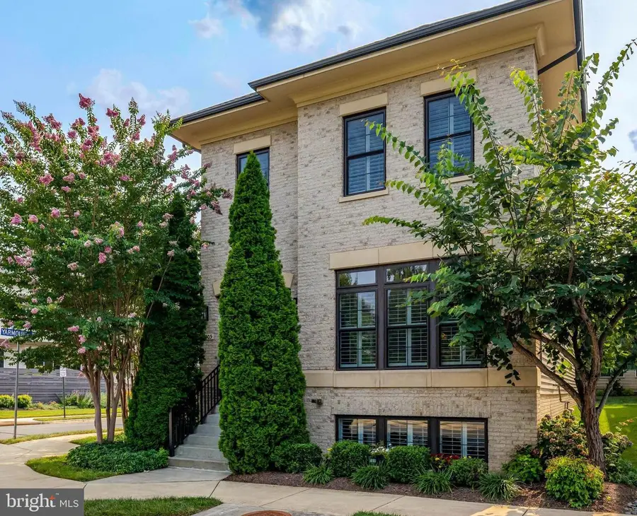 20405 Savin Hill Dr, Ashburn, VA 20147 - #2