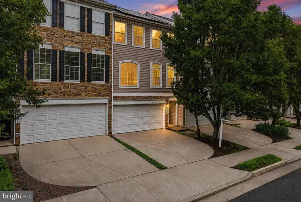 43686 Phelps Ter, ASHBURN, VA 20147