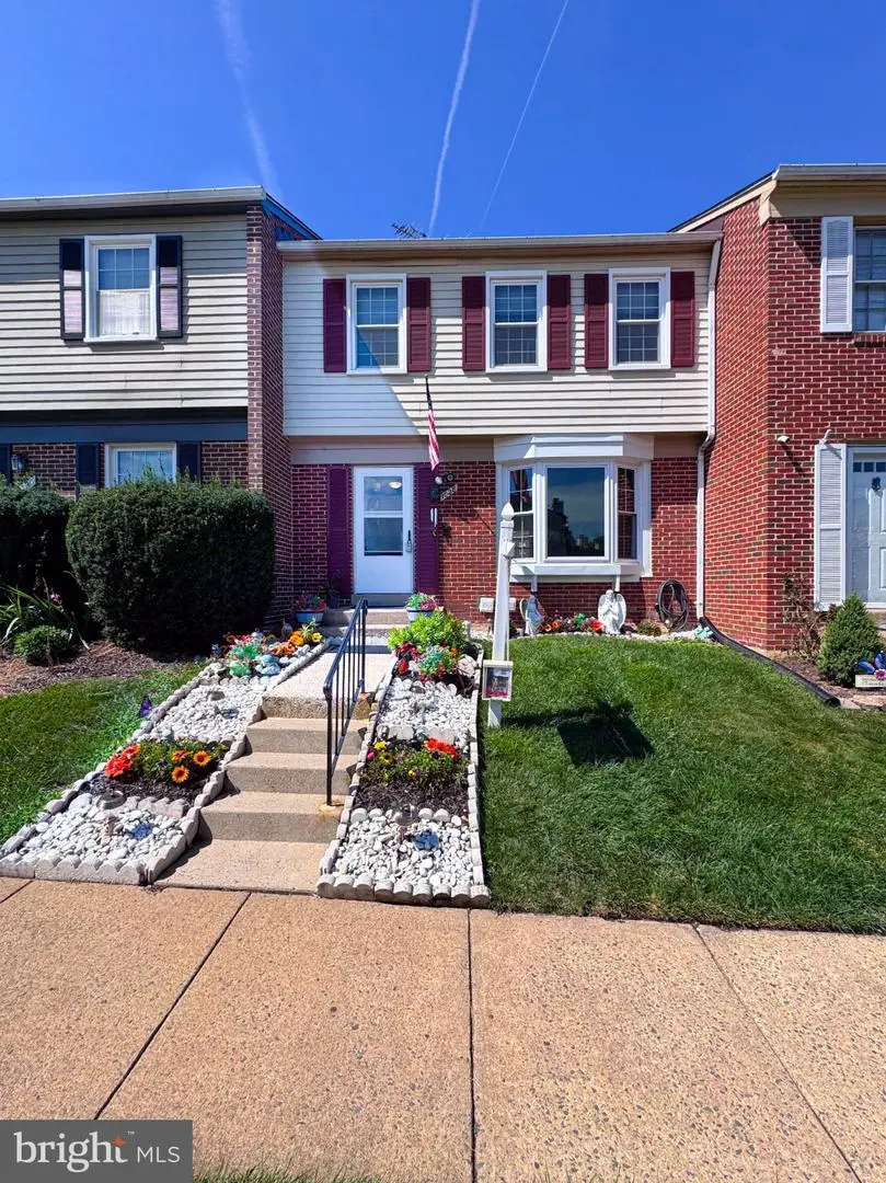 1028 Temple Ct, Sterling, VA 20164 - #1