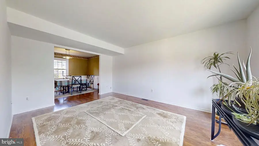 1028 Temple Ct, Sterling, VA 20164 - #3