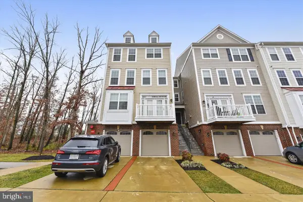 45702 Winding Branch Ter, STERLING, VA 20166