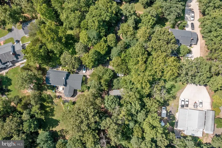 24 Cedar Dr, Sterling, VA 20164 - #3