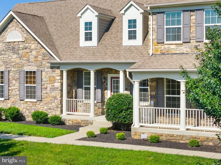 22411 Conservancy Dr, Ashburn, VA 20148 - #2
