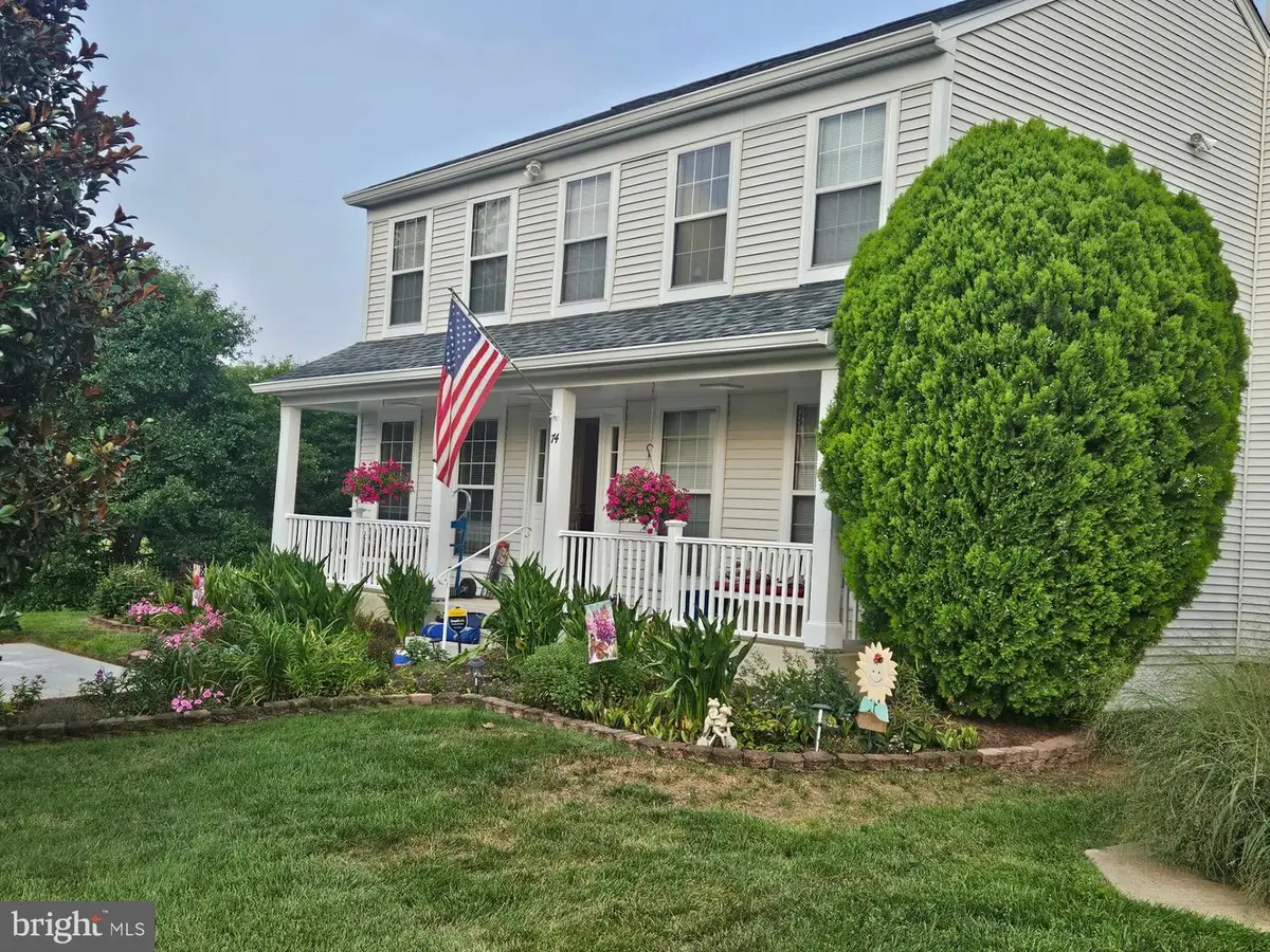 74 Mcpherson Cir, Sterling, VA 20165 - #1