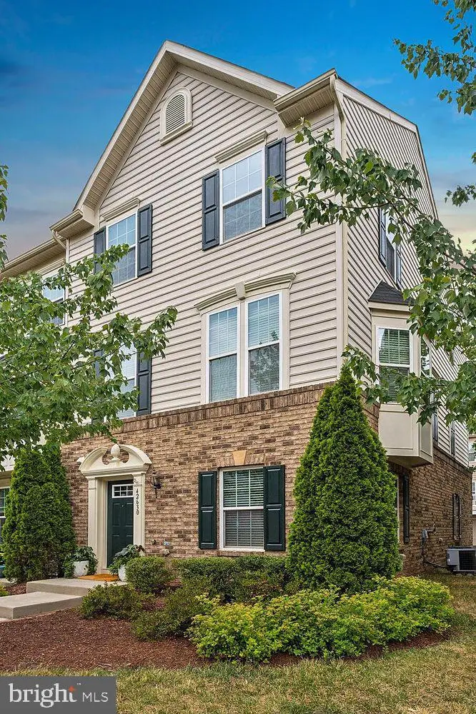 42630 Burbank Ter, Sterling, VA 20166 - #1