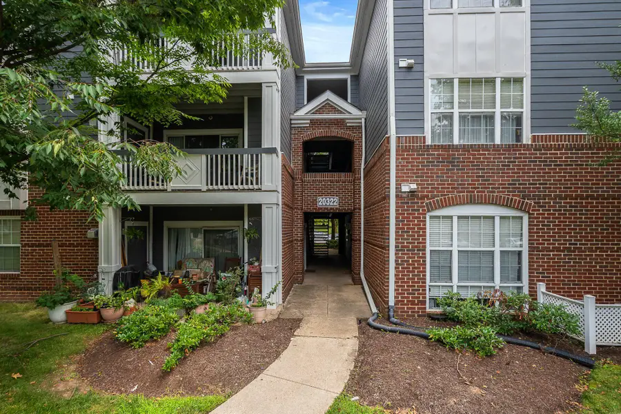 20322 Beechwood Ter #301, Ashburn, VA 20147 - #2