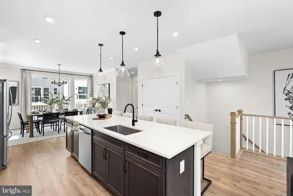 54321 Mystic Maroon Ter, ASHBURN, VA 20147