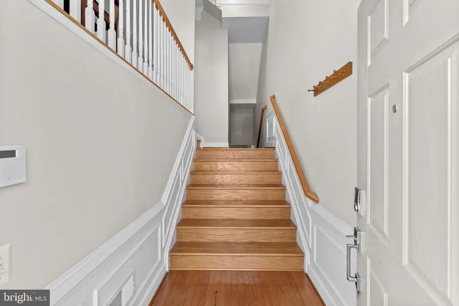 126 Great Laurel Sq, Leesburg, VA 20175 - #3
