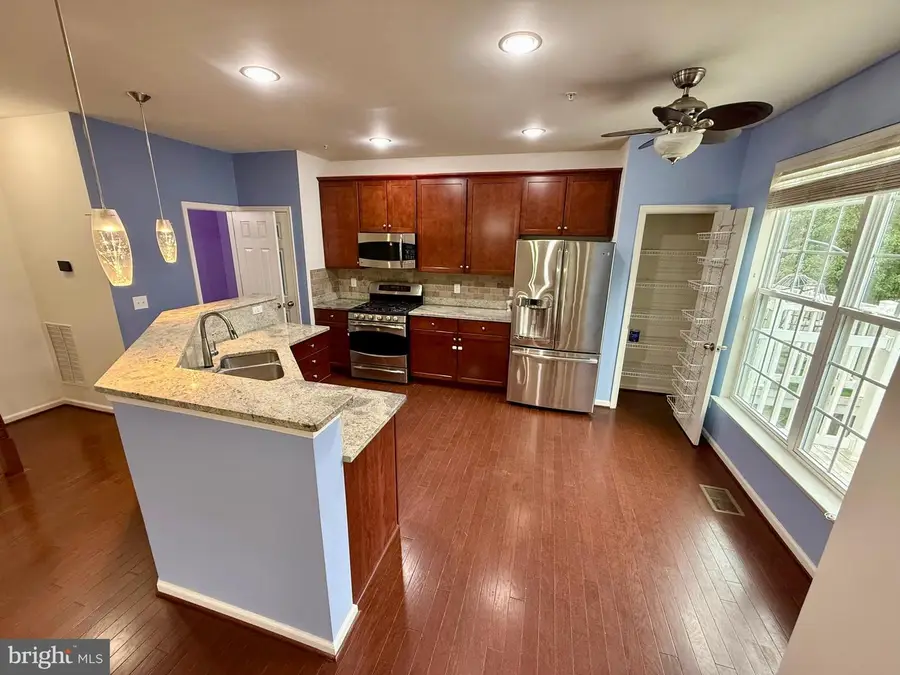 45728 Winding Branch Ter, Sterling, VA 20166 - #2