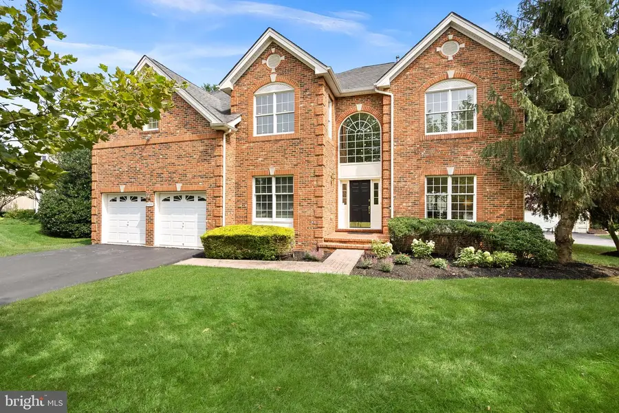 20230 Kentucky Oaks Ct, Ashburn, VA 20147 - #2