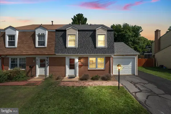 706 Edwards Ferry Rd Ne, LEESBURG, VA 20176