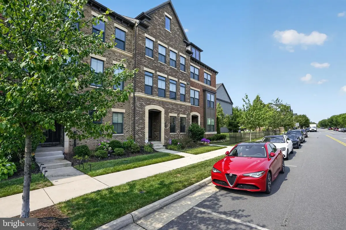 43479 Charitable St, Ashburn, VA 20148 - #1