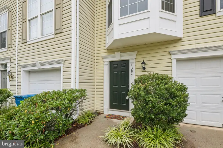 43847 Tattinger Ter, Ashburn, VA 20148 - #2
