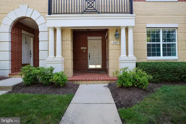 43607 Mcdowell Sq, LEESBURG, VA 20176