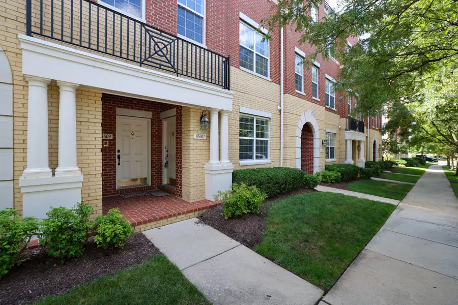 43607 Mcdowell Sq, Leesburg, VA 20176 - #2