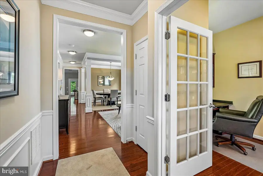 44256 Panther Ridge Dr, Ashburn, VA 20147 - #2