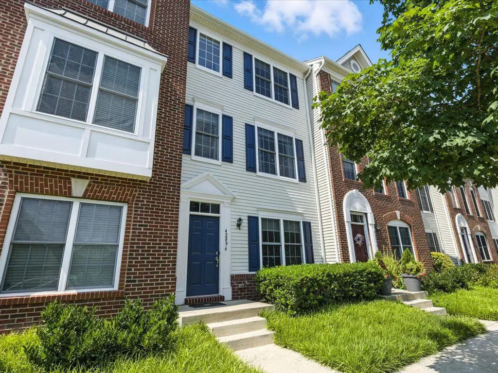 42896 Pamplin Ter, Chantilly, VA 20152 - #1