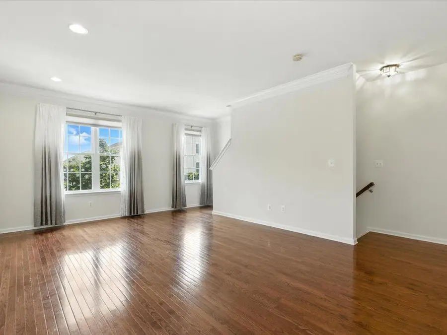 42896 Pamplin Ter, Chantilly, VA 20152 - #3