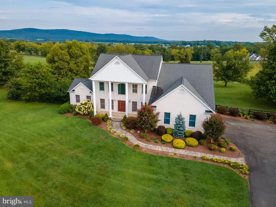 37796 Elizabeths Field Ln, Purcellville, VA 20132 - #2