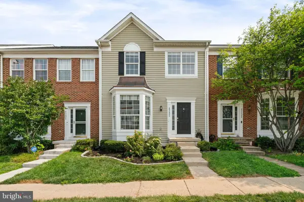 45626 Waterloo Station Sq, STERLING, VA 20166