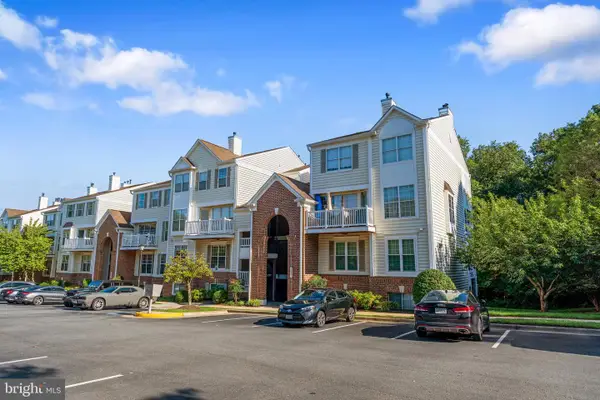 46891 Eaton Ter #200, STERLING, VA 20164