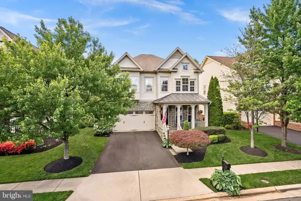 42755 Chatelain Cir, BRAMBLETON, VA 20148