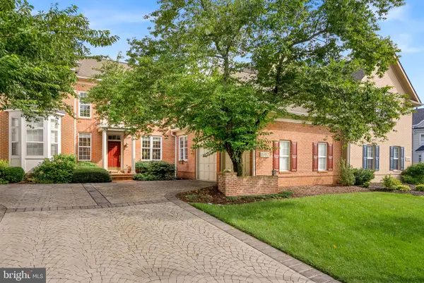 18417 Lanier Island Sq, LEESBURG, VA 20176