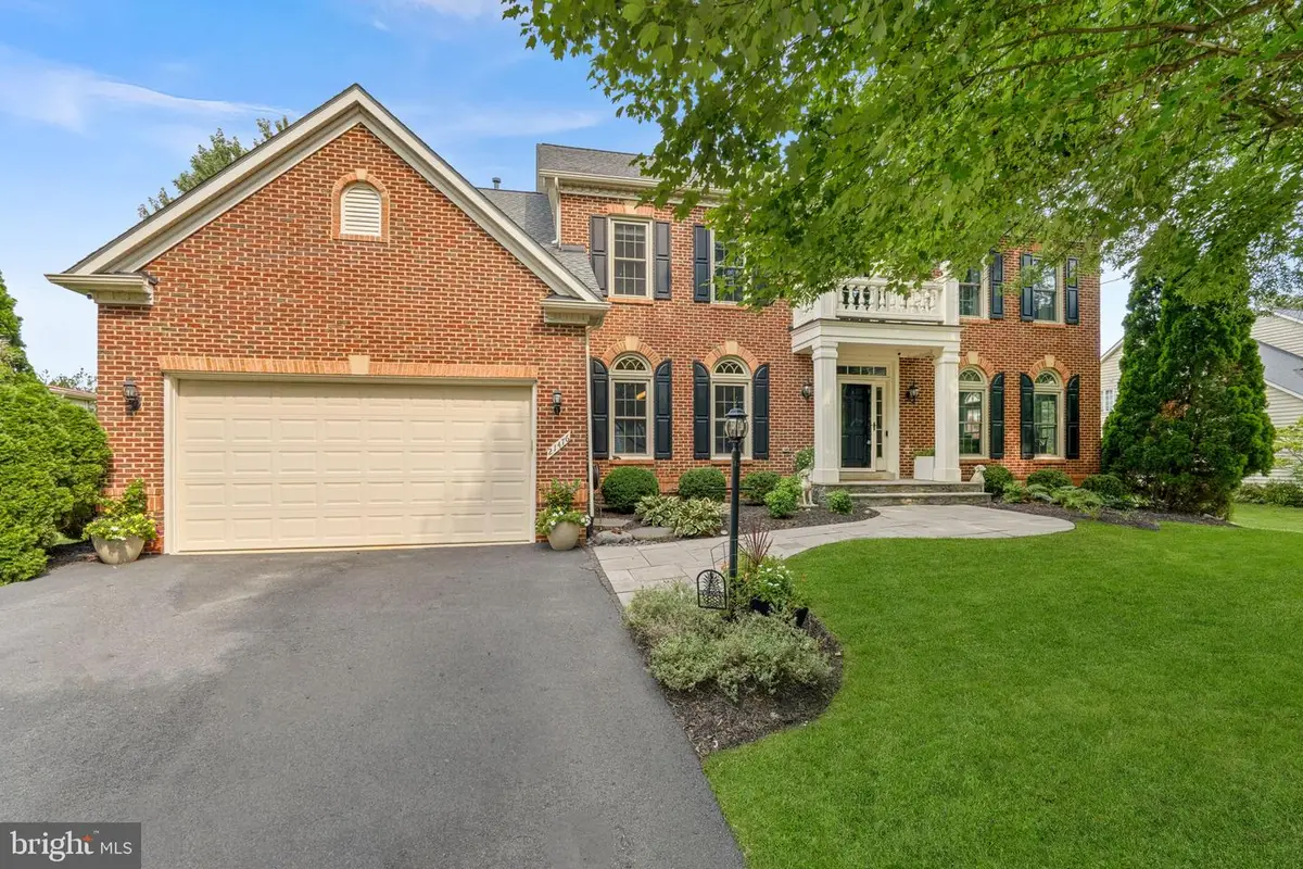 21476 Glebe View Dr, Broadlands, VA 20148 - #1