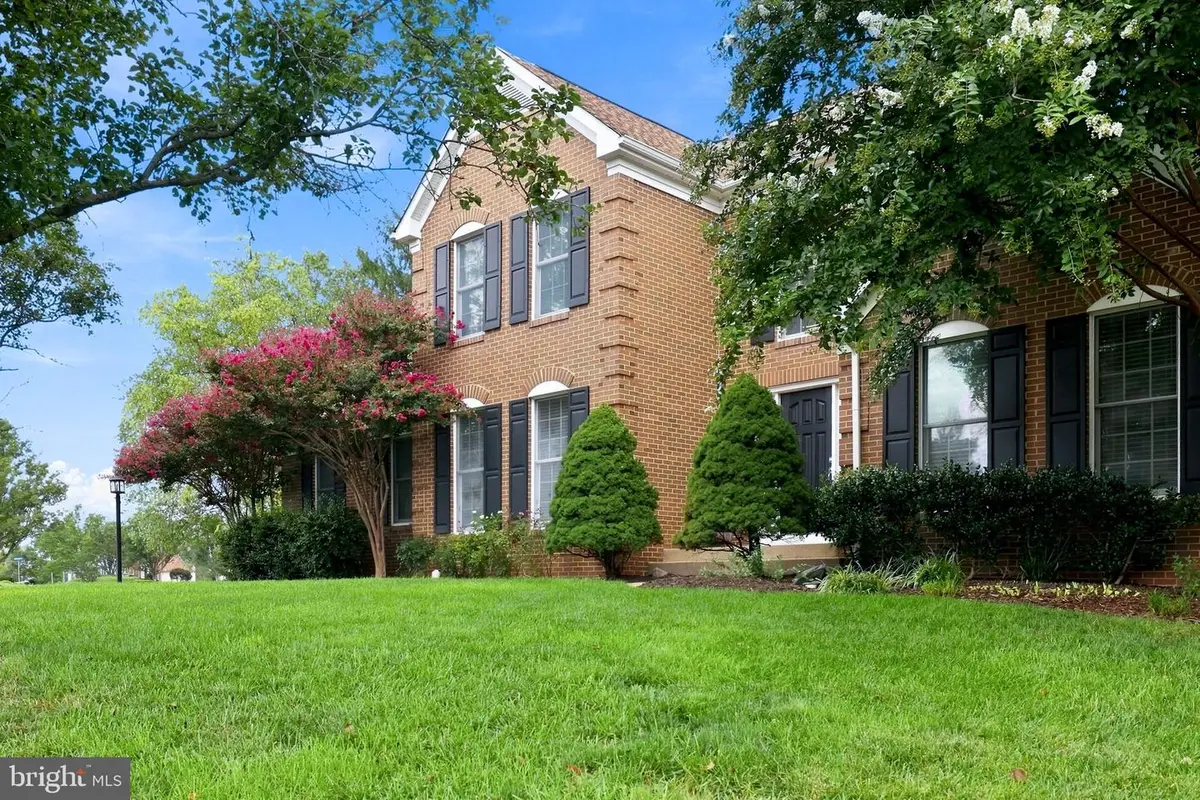 43312 Wayside Cir, Ashburn, VA 20147 - #1