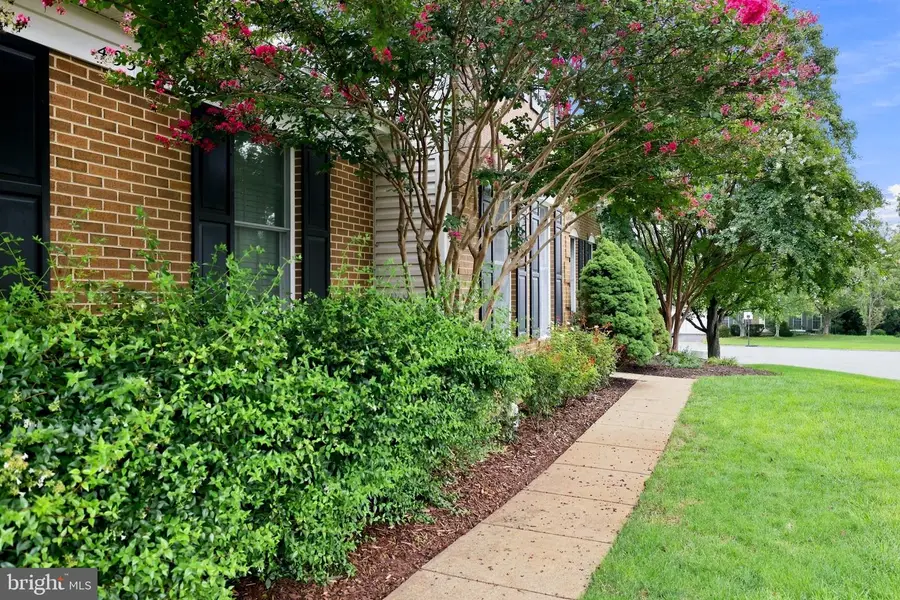 43312 Wayside Cir, Ashburn, VA 20147 - #2