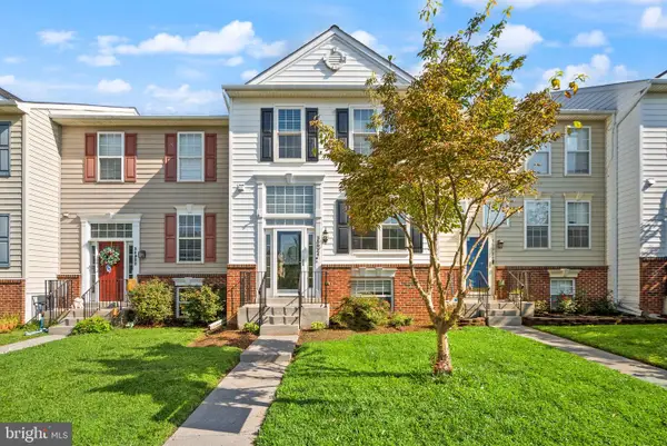 35924 Clover Ter, ROUND HILL, VA 20141