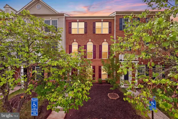 20223 Edisto Sq, ASHBURN, VA 20147