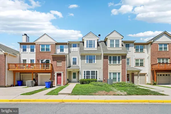 141 N Duke Dr, STERLING, VA 20164