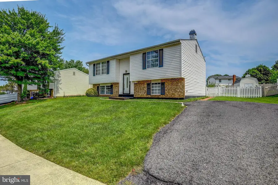 110 N Garfield Rd, Sterling, VA 20164 - #3