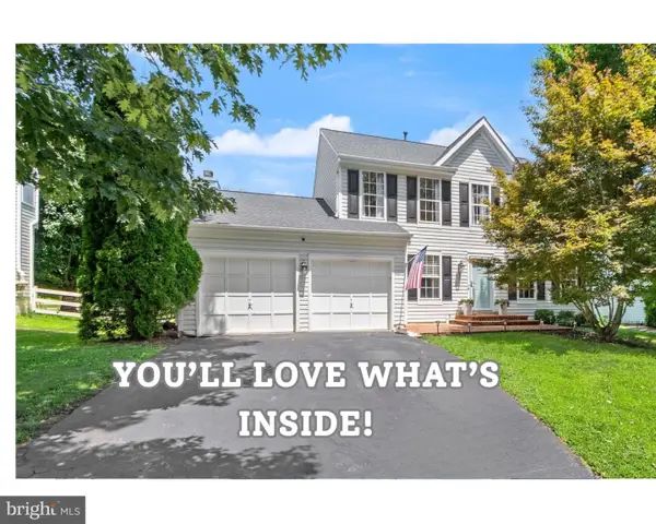 17276 Magic Mountain Dr, ROUND HILL, VA 20141