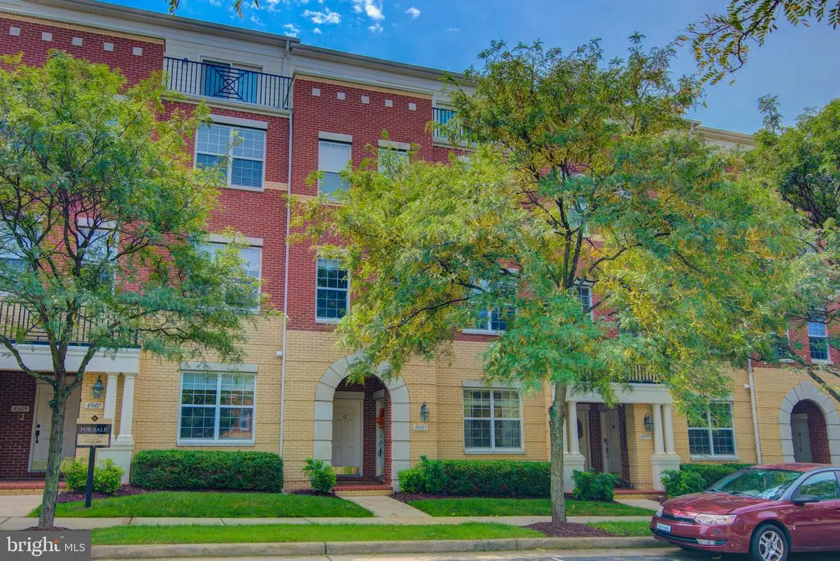43603 Mcdowell Sq, Leesburg, VA 20176 - #1