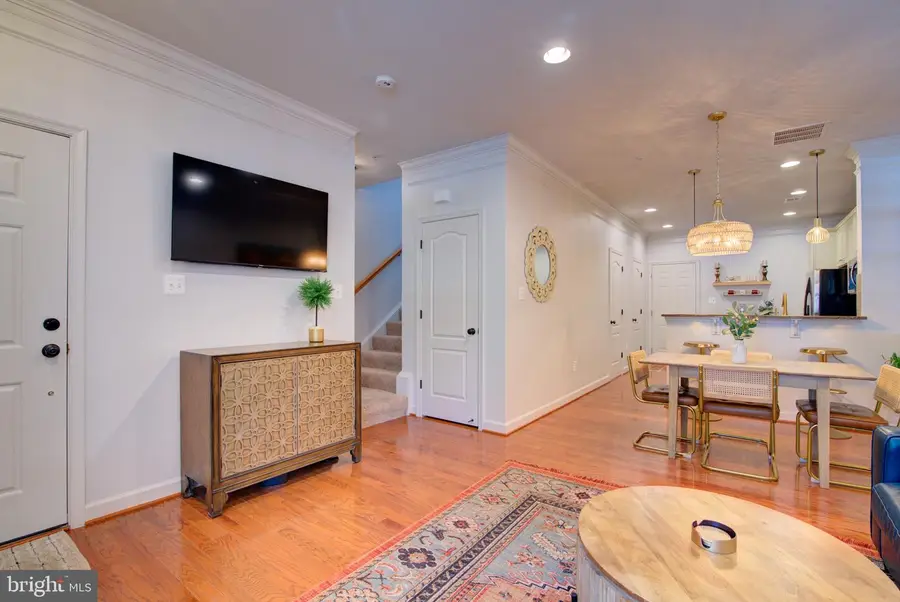 43603 Mcdowell Sq, Leesburg, VA 20176 - #3