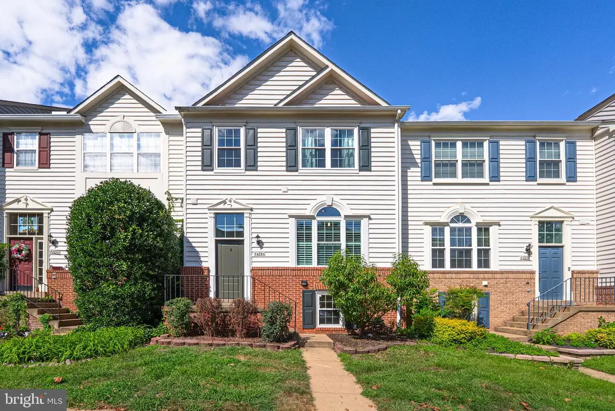 44894 Point Bay Ter, Ashburn, VA 20147 - #1