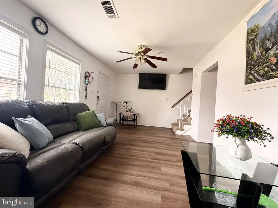 115 E Concord Ct, Sterling, VA 20164 - #3
