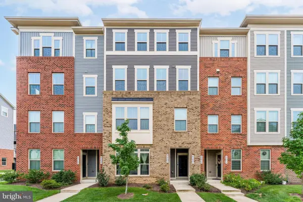 42621 Burbank Ter, STERLING, VA 20166